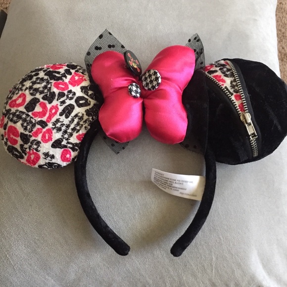 Disney Accessories - Disney parks Minnie Mouse ears